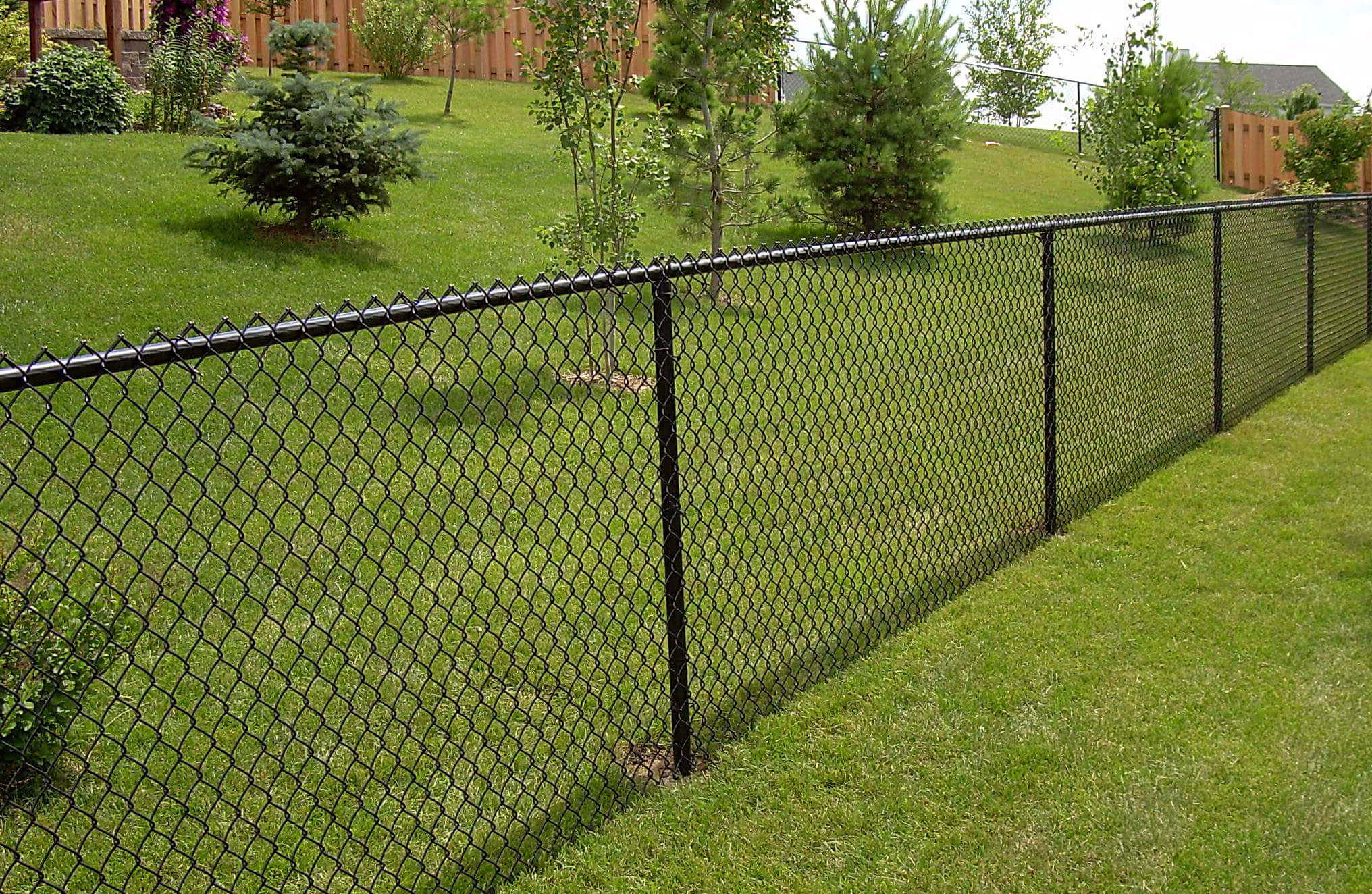 Столбы для забора из сетки рабица