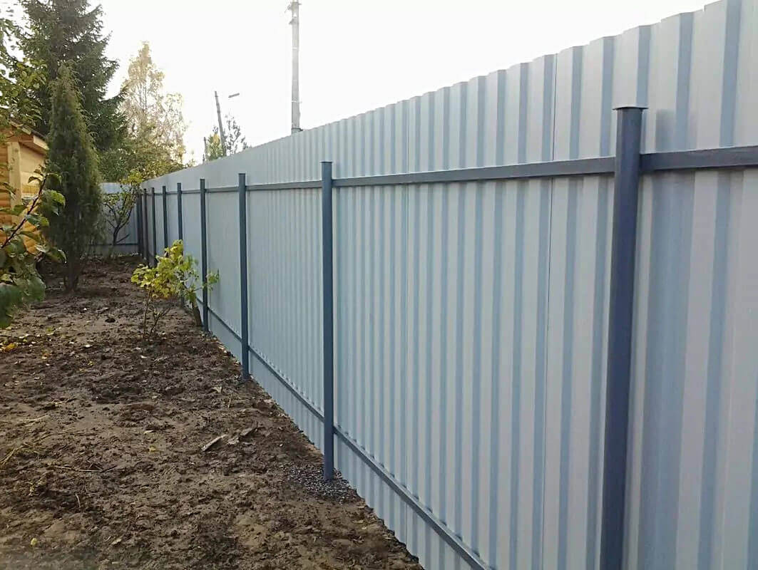 Столбы для забора из профнастила