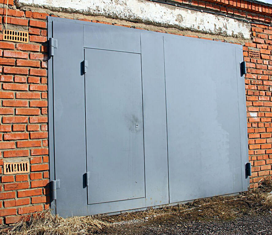 Ворота для гаража из металла