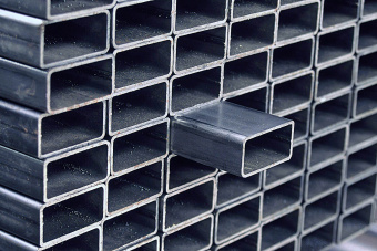 Труба профильная оцинкованная 40x20x1,5 мм